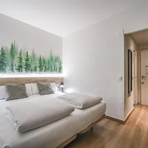 https://valmar.andorra-la-vella-hotels.net
