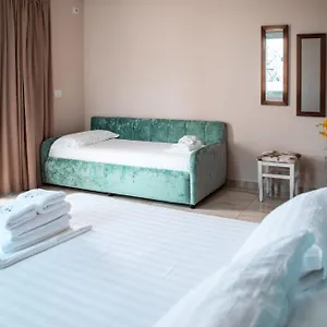 https://vila-e-bardhe.albaniahotels.org